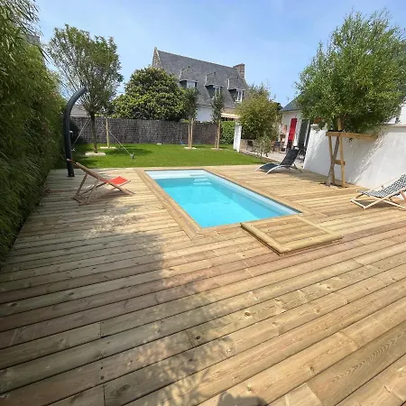 Charmante Maison Avec Piscine Beaussais Sur Mer Exterior photo