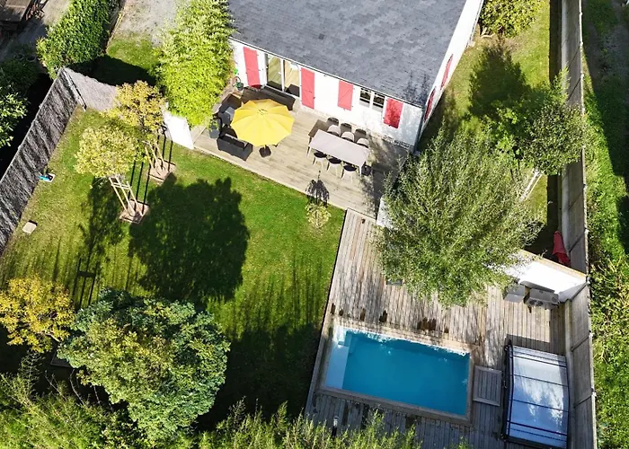 Charmante Maison Avec Piscine